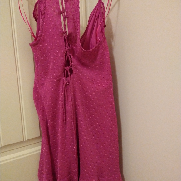 Dress - Picture 2 of 6